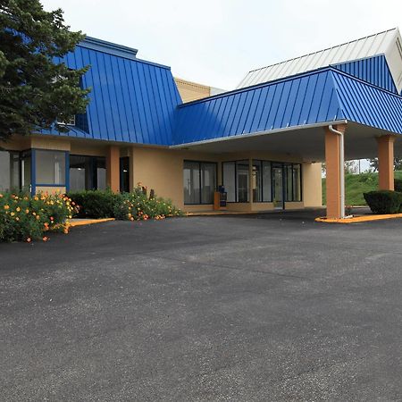 Americas Best Value Inn Newton Esterno foto