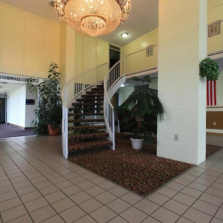 Americas Best Value Inn Newton Interno foto