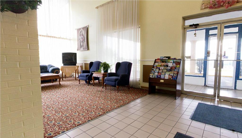 Americas Best Value Inn Newton Esterno foto