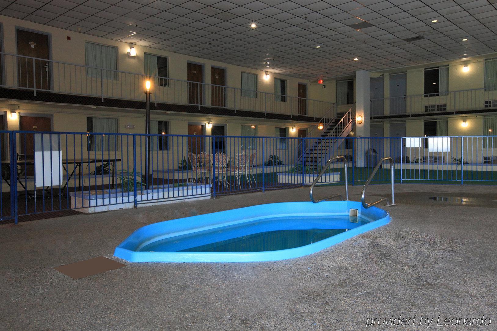 Americas Best Value Inn Newton Servizi foto