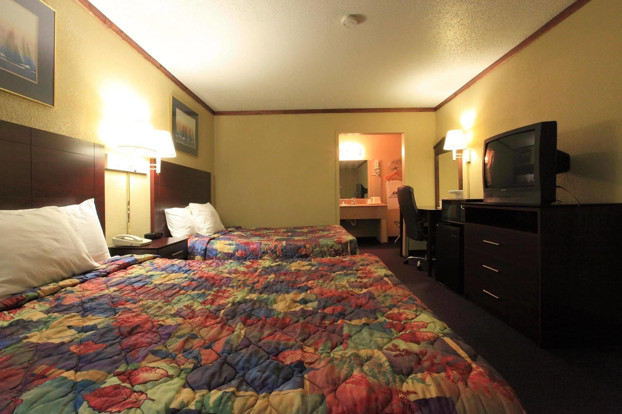 Americas Best Value Inn Newton Camera foto